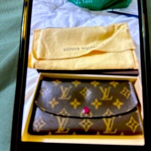 Louis Vuitton wallet, very good condition